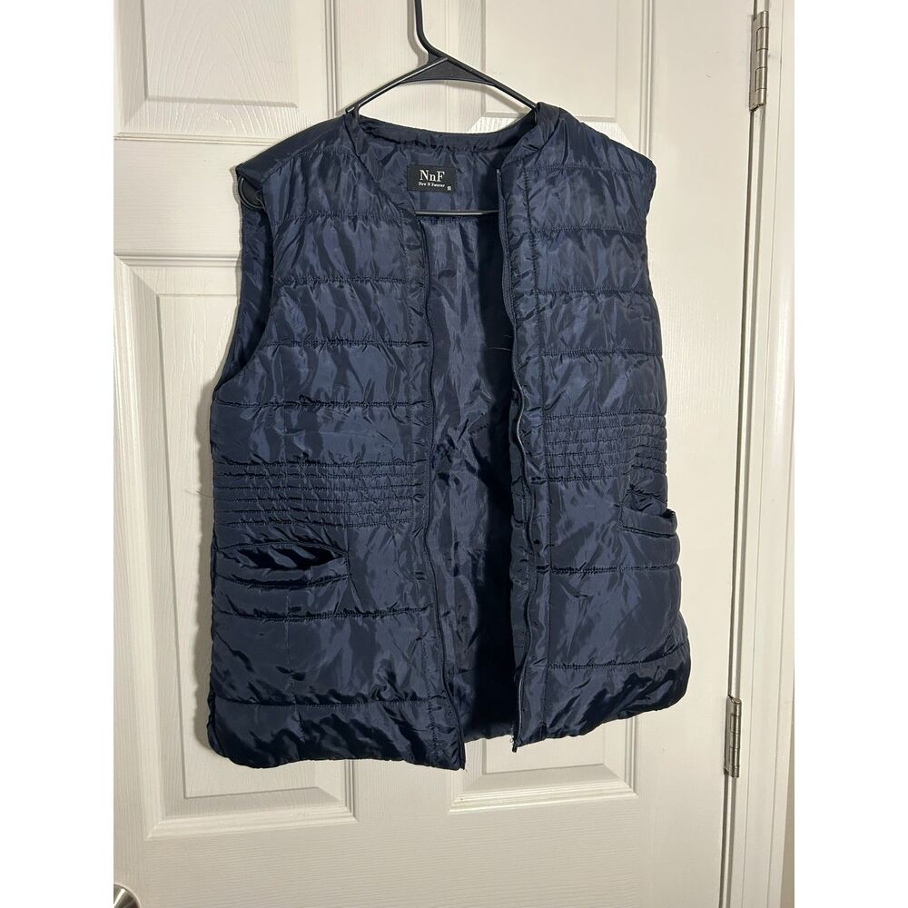 NnF Now N Forever Navy Blue Lightweight Quilted Puffer Vest Size 55 Small S